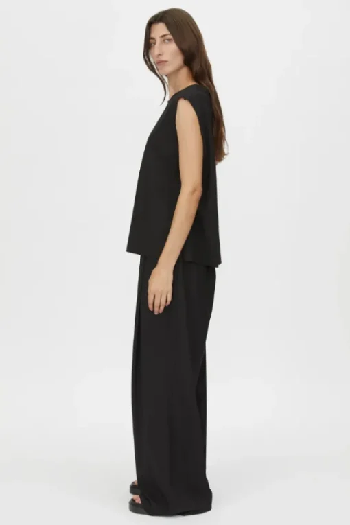 Aura Top Black