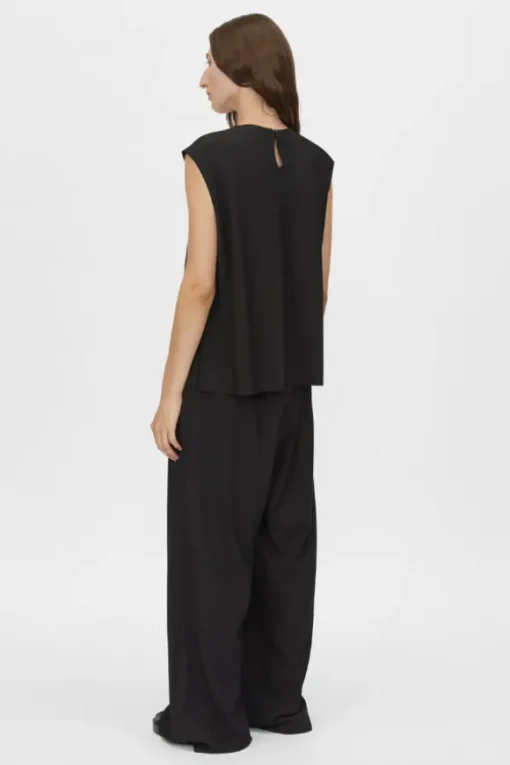 Aura Top Black