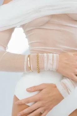 Fine Baby Link Bracelet Gold
