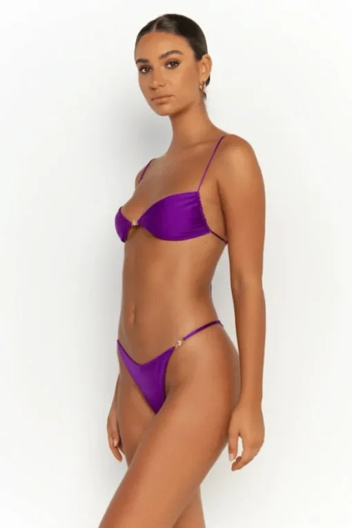 Lia Bottom Petunia