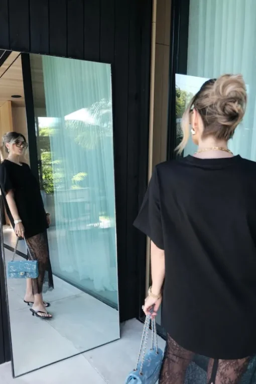 Lia Tee Black