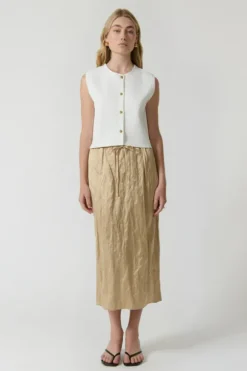 Linda Gilet White
