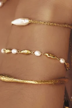 Mimi Pearl and Gold Bracelet