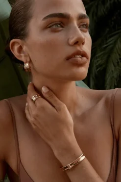 Nerine Ring