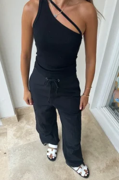 One Shoulder Strap Tank Black