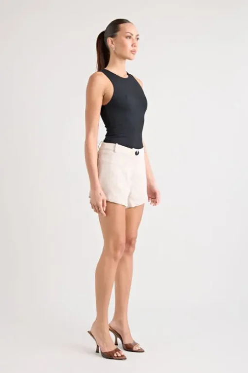 Pino Tailored Short Natural