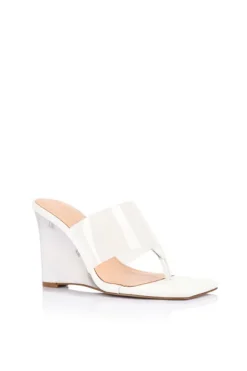 Sienna White